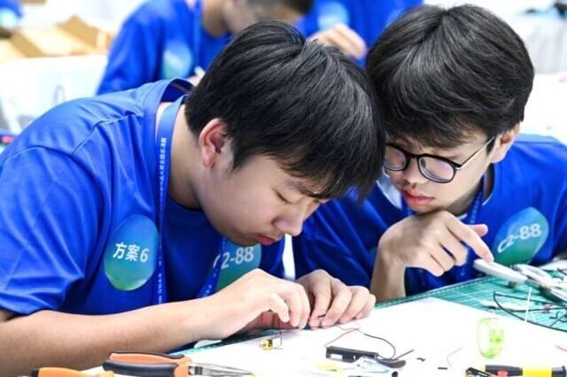 17万名青少年用科技之笔绘就“向善”未来
