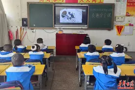 守护成长每一步，交通安全在行动——武冈市启和洞庭学校交通安全教育活动图片