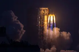 外媒关注长八甲火箭首飞成功：中国挑战马斯克“星链”的关键一步图片