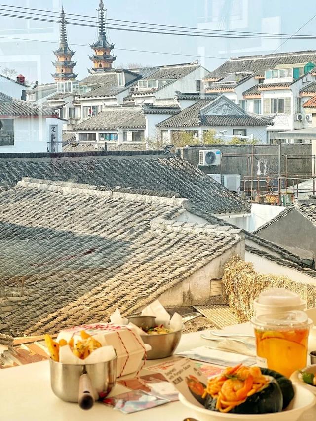 好景成双，来定慧寺巷邂逅小确“杏”