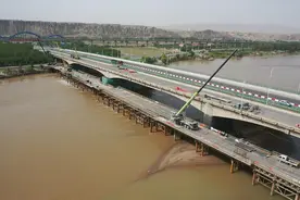 宁夏这座老黄河桥正在“手术”图片