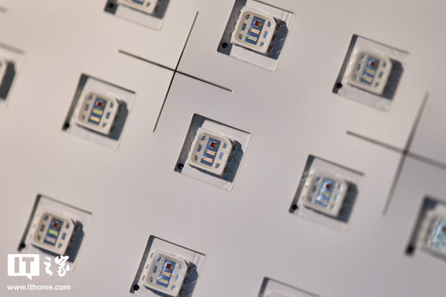 海信电视 E8S Pro 首发深度评测：真 RGB-Mini LED，跨代影游旗舰