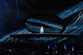 林忆莲《回响Resonance》北京开唱，40年金曲引发四万人情感共振图片