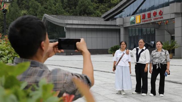 【秋游绥阳】解锁16℃的高山溶洞，震撼与温暖不期而遇！