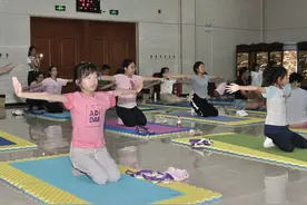 北京儿童医院举办少年儿童脊柱健康夏令营图片