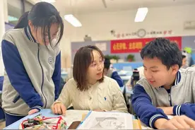 致敬芳华丨当你在济南市中校园里遇见“她”图片
