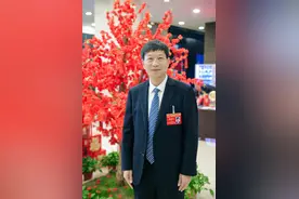 两会追“新”记丨河南省人大代表孙群杰：小初高贯通培养 为拔尖创新人才“探新路”图片