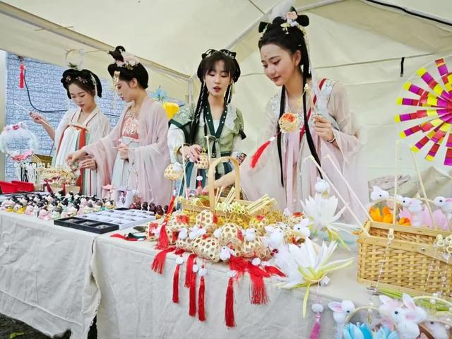 珍水润天府·都江花月夜
