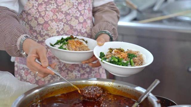 为一首热歌，赴一座“凉”城
