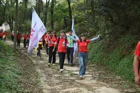 近700余名爱好者畅行“福地苏仙”图片