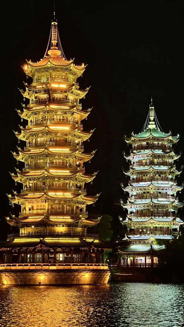桂林“山水甲天下”画卷中，灵动而富有韵味的一笔