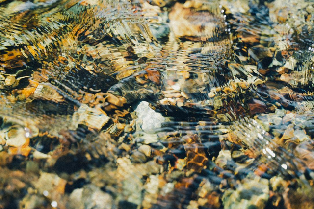 冬韵如诗！云南碧塔海静谧灵动