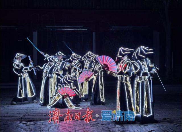 一年四季 泉在济南丨乘地铁1号线，玩转济南电影幻城！最全打卡攻略来了！