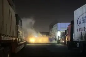 “气味刺鼻”！苏州一公路港发生化学品泄漏图片