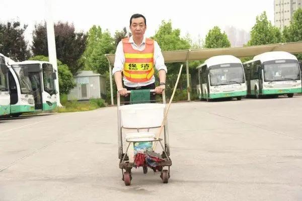 武汉男子坚持16年不熬夜不喝酒，原因让人没想到……