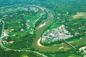 学习进行时丨“绿水青山就是金山银山”——习近平推动生态环境保护的故事图片