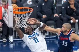 NBA常规赛：森林狼胜快船图片
