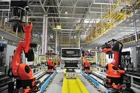 【组图】以“智”生“能” 看“彩虹”轻卡“旋转跳跃”图片