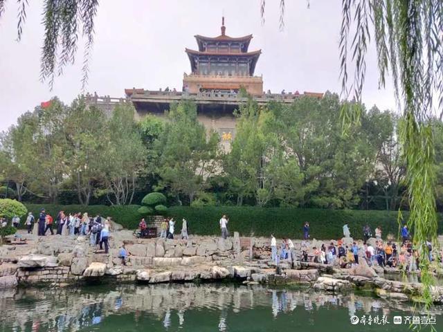 双节拍 | 国庆节，环城公园游人如织