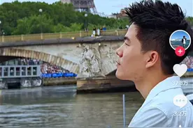 董宇辉现身巴黎看开幕式被认出后一脸害羞？他离职后的首秀将在这里开播图片