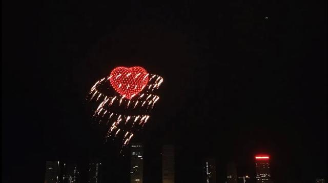 鄂尔多斯首届美食文化周开幕！“三件套”、美食、非遗点燃“暖城”夜
