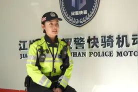 武汉女骑警因“温柔”走红，回应：温柔也是工作优势，用努力工作应对质疑图片