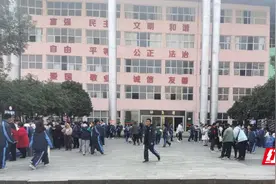 永州市第四中学：知名高校学子回访母校集中宣讲图片