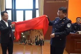呼和浩特少年警校来了图片