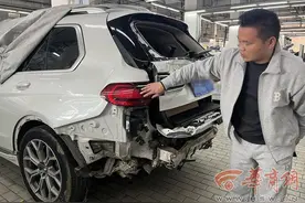 华商记者帮|宝马×7被追尾后 拖车运送途中又遭遇二次事故图片