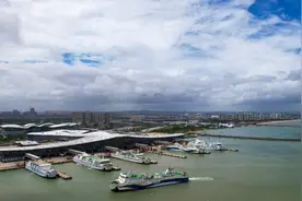 图片新闻｜受台风“蝴蝶”影响 琼州海峡客滚船停运图片