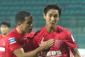 足协杯 | 泰山、蓉城跻身4强 将在半决赛相遇图片