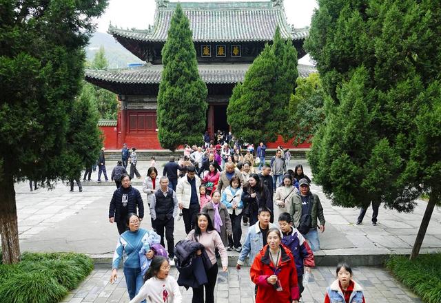 四川首个秋假 绵阳景点成为小游客科考研学热门之选