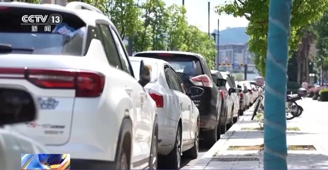 北京男子违停又突然开车门，“开门杀”致一骑车人抢救无效死亡，司机负全责被判1年2个月，视频曝光