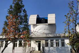 精确到厘米级 我国率先实现白天地月空间卫星激光测距｜封面科考队图片