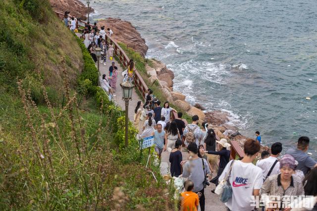 海湾音乐角，悦动天海间