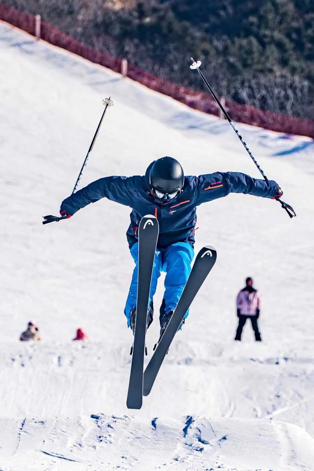不止于雪!探访营口何家沟:一个滑雪场的四季“出圈”之路