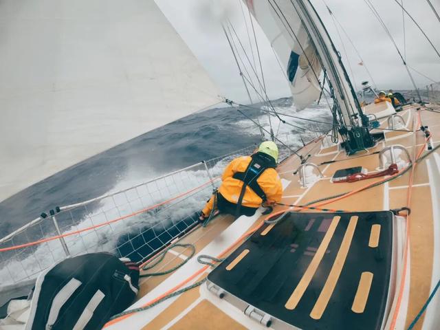 30岁未婚，我选择辞职去环球航海