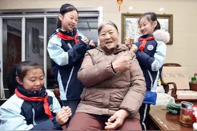 践行雷锋精神 争当新时代好少年图片