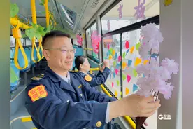 赏心悦目一路生花！青岛唯一有人售票线路开出赏樱专线图片