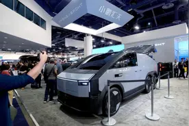 CES 2025：小鹏汇天飞行汽车计划于2026年量产交付图片