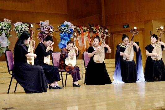 青岛市南：“文化大餐”让居民畅享盛夏