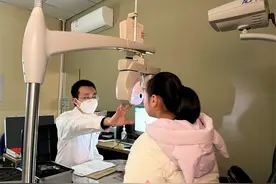 女孩出现视功能障碍，专业视觉训练导“迷途”图片