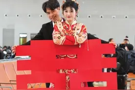 恭喜！湖南这位美女老师结婚了，她的出嫁方式走红网络......图片