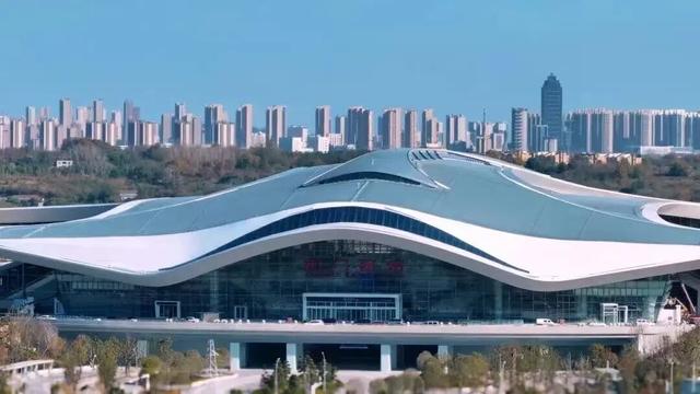 沪渝蓉高铁武荆宜段即将开通，福利一 “票” 通→