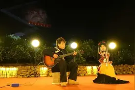 昔日贫困村变身热门旅游地，悬崖村村民新春再聚首图片