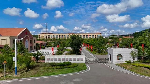 这个十一假期，在青岛开启一场「红色之旅」！