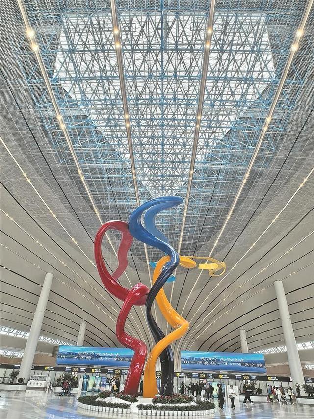 文旅为笔绘就融合画卷 航空为翼赋能经济腾飞