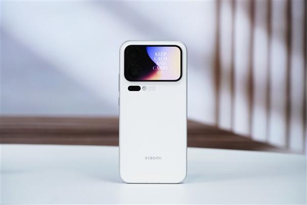 多一块屏对标iPhone 17 Pro Max！小米17 Pro Max图赏