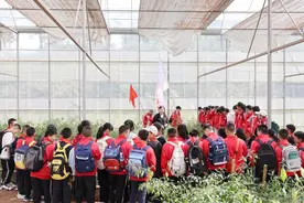 麒麟小学：劳动实践教育开启“第一课”图片