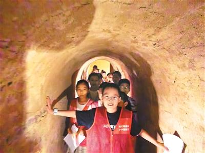 身临其境体验抗战烽火岁月（游红色场馆 听历史回响）